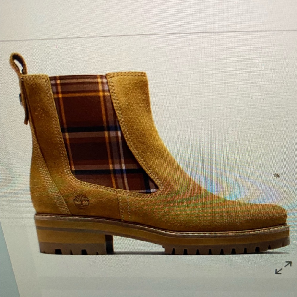 Timberland Women’s Courmayeur Valley Winter Boot. Sz 9. Excellent Condition.
